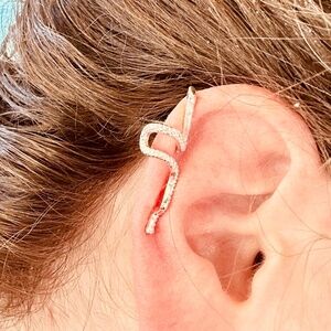 Silver Tone Snake Ear Cuff Snake is Textured & Looks to be Crawling up Ear